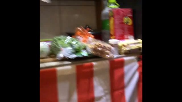 Поход на рынок и магазин на Пангане смотреть онлайн