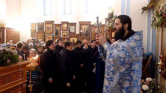 Хор Троице-Сергиевой Лавры - Многая лета смотреть онлайн