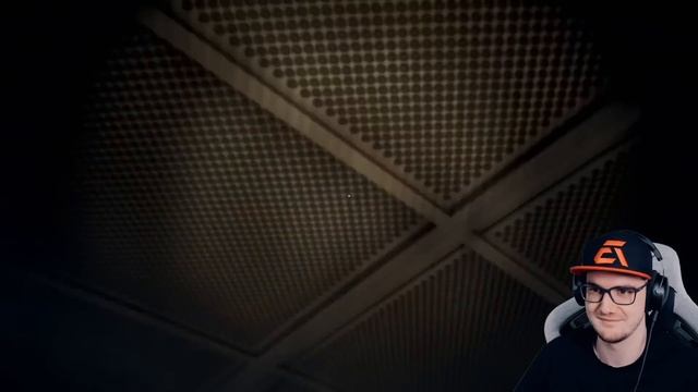 СТОИТ ЛИ БЫТЬ ОХРАННИКОМ? ?? ► Валера Гостер ( Valera Ghosther ) | Реакция смотреть онлайн