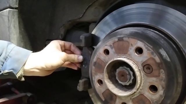 Колодка ударяется в скобу смотреть онлайн