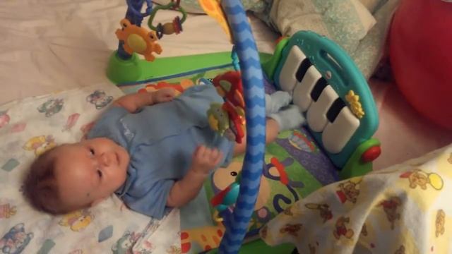 Развивающий коврик пианино Fisher Price смотреть онлайн