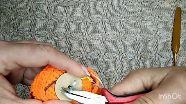 Крепим нижние лапы к телу. смотреть онлайн