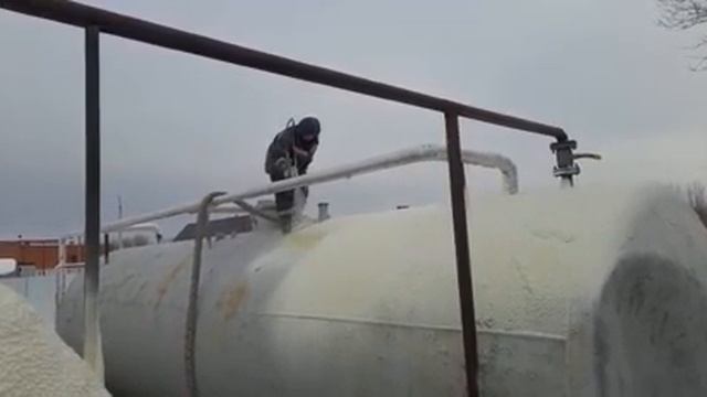 Утепляем резервуар пеной ППу смотреть онлайн