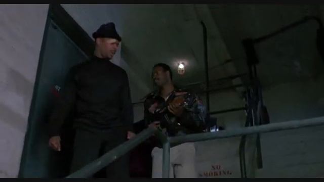 Goofy Holler in I'm Gonna Git You Sucka смотреть онлайн