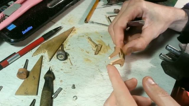 Making jaw harp from scrap materials смотреть онлайн