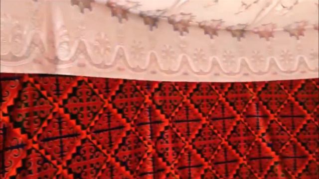 Кыргызстан-2022. Ущелье Джеты-Огуз. Обед в "перевалочном" пункте в юрточном местечке "Алтын Орда". смотреть онлайн