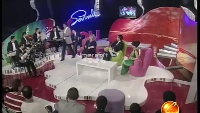 Vasif Adıgözəlov - Gecələr ay olmaq istəyirəm, Tahir Əkbər - Hələ nəğməm var mənim. Bizim musiqi смотреть онлайн