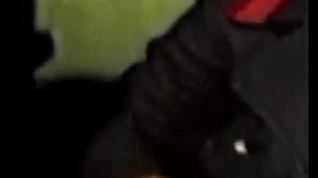 Зеленый Слоник В тапку насрал смотреть онлайн