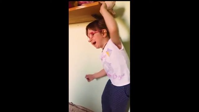 Девочка читает стихи смотреть онлайн
