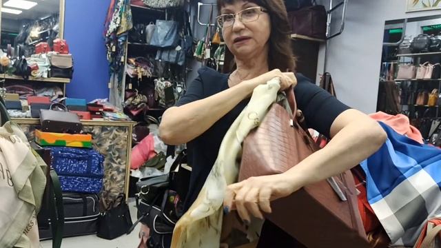 #лучшаясумка ? КОМПЛЕКТ ? ИДЕАЛЬНЫЙ ВАРИАНТ ?2500 РУБЛЕЙ СУМОЧКА ПЛЮС ПЛАТОК ❄️❄️ смотреть онлайн