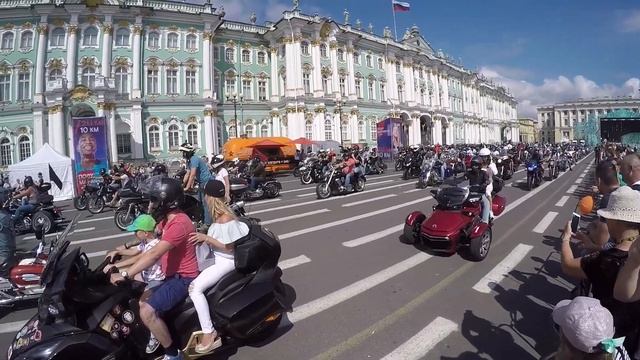 Парад мотоциклов на Harley Days 2018 Saint-Petersburg смотреть онлайн
