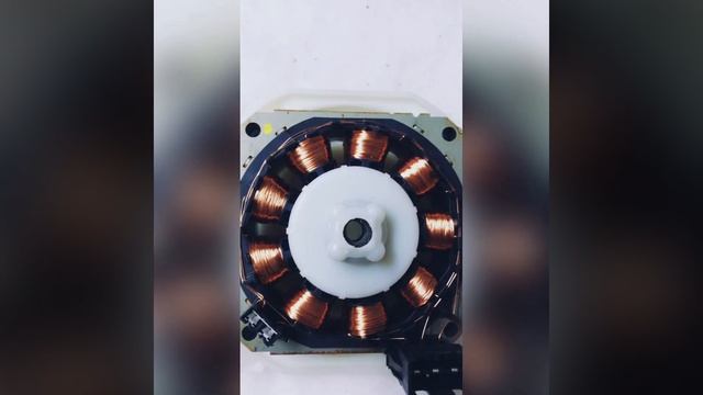 Pompa myjąca Ariston Whirlpool - przetarcie obudowy смотреть онлайн