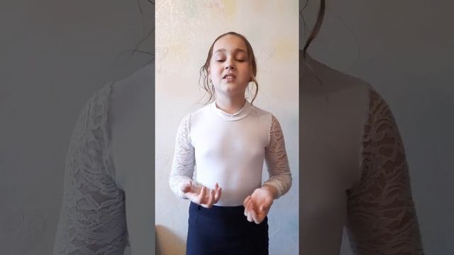 Читает Лена Кочура, 9лет: А.Дементьев "Никогда ни о чём не жалейте" смотреть онлайн