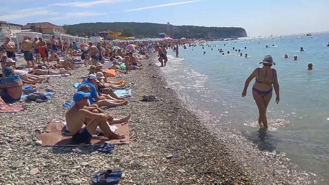 ДИВНОМОРСКОЕ 🌞ЦЕНТРАЛЬНЫЙ ПЛЯЖ 9 СЕНТЯБРЯ 😊@stroll428 #дивноморское #черноеморе #дивноморск смотреть онлайн