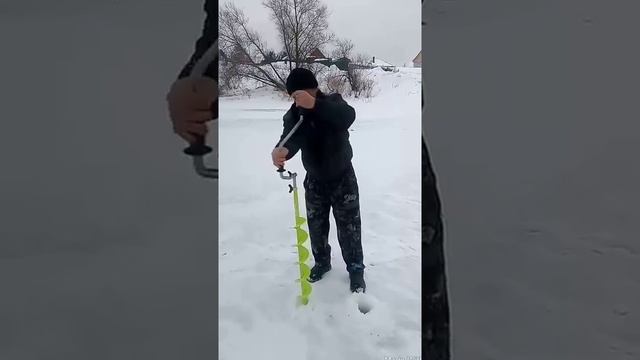 Реальное тестирование ледобура "АЙСБЕРГ". смотреть онлайн