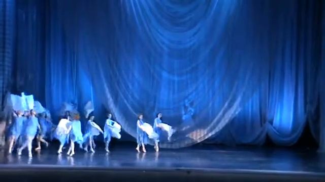 Школа классического балета "Лисёнок", композиция "Лунный свет" смотреть онлайн