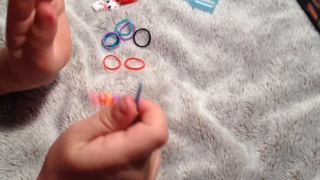 Как плести браслет loom bands без станка смотреть онлайн