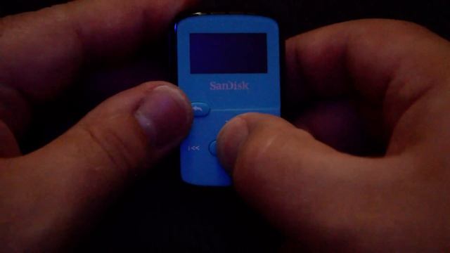 SanDisk Clip Jam 8GB MP3 Player (Blue) смотреть онлайн