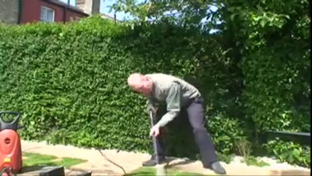 Roy Tunt video diary: DAY 4, appropriate use of a pressure washer смотреть онлайн