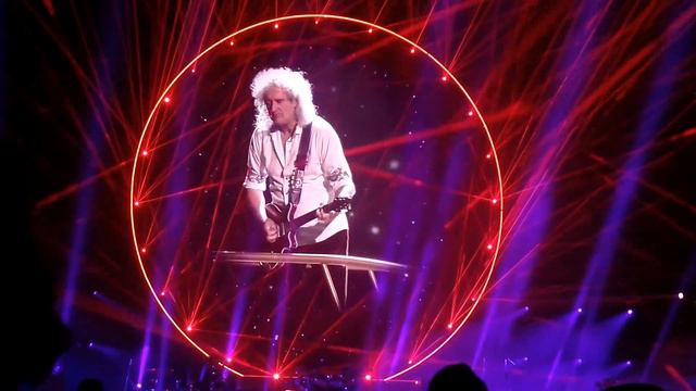 Brian May Guitar Solo Melbourne 300814 смотреть онлайн