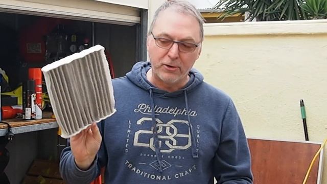 Pollen Filter Clean / Change - Lexus IS250