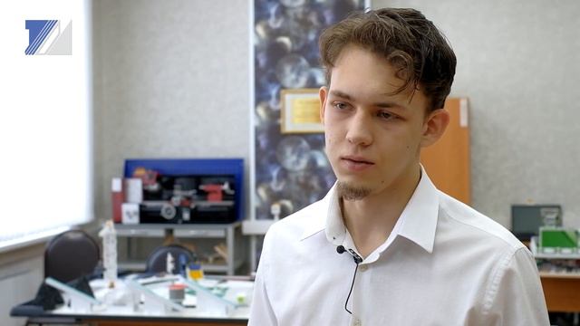 Год работы HiT-лаборатории. Чем там занимаются гимназисты? смотреть онлайн