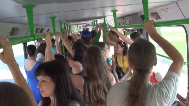 Выйду ночью в поле с конем... в автобусе смотреть онлайн