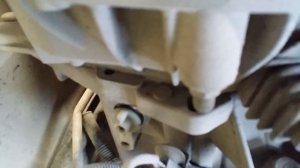 Проверка , доливка , замена масла в коробке Рено Логан