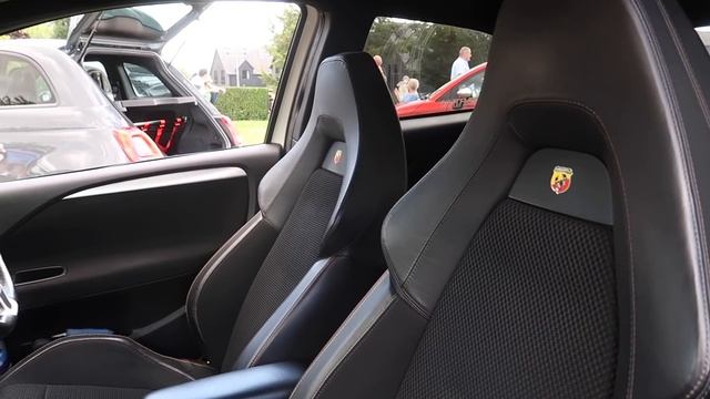 Abarth 695 70th Anniversario x2 + 20 Abarth Accelerations! смотреть онлайн