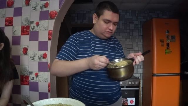 Обед лапшой из пятёрочки красная цена смотреть онлайн