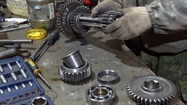 трактор Т 25\/собрал КПП\/все тонкости и подробности смотреть онлайн