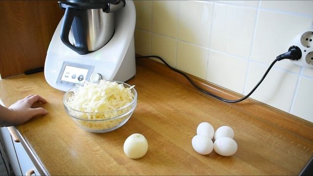 Пироги с черносливом и бренди