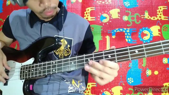 Crazy little thing called love and Good old Fashioned lover boy by Queen BASS COVER смотреть онлайн