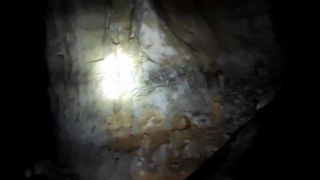 пещера Баганташ и скала Сабакай