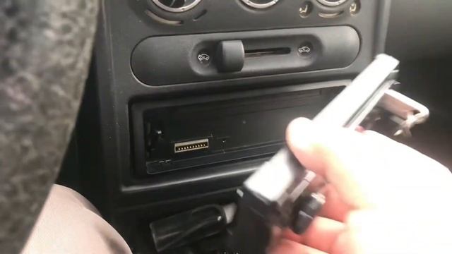 Cómo eliminar el error: PROTECT de tu auto estéreo KENWOOD KDC-155U смотреть онлайн