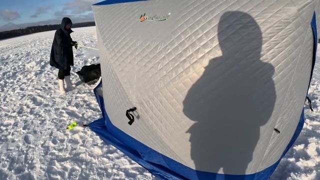 24 часа на льду! зимняя рыбалка в большой палатке ? (выживем ли мы?) vlog смотреть онлайн