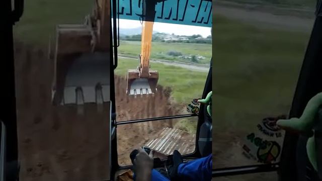 Экскаватор hundai смотреть онлайн