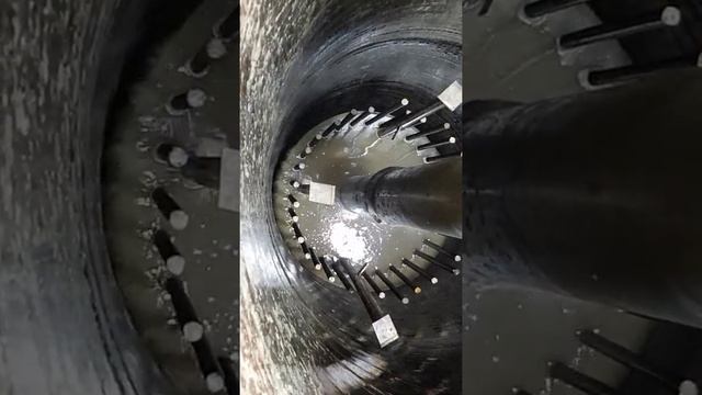 Бетонирование БНС методом ВПТ (Bauer BG28)