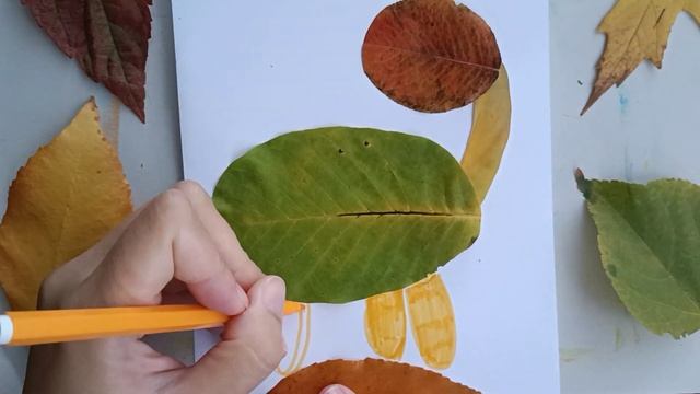 Динозаврик из листьев. Осенняя аппликация. смотреть онлайн