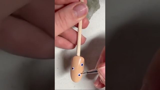 Дизайн маникюра на Хэллоуин - глаза смотреть онлайн