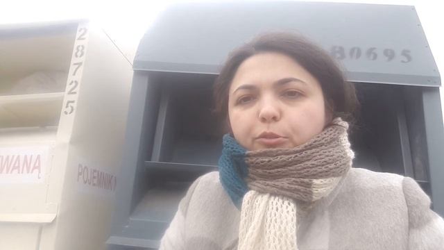 Польша. Контейнеры для б/у одежды, обуви, игрушек смотреть онлайн