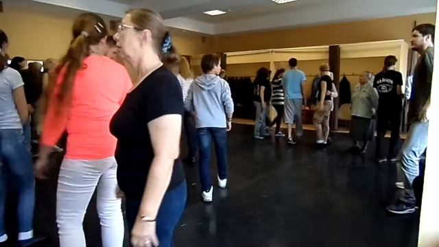 Репетиция подтанцовки фильма; Мечтатели. смотреть онлайн