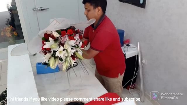 beautiful mix flower bouquet white Lily red rose pink alstroemeria making video #flowerdesignerpd смотреть онлайн