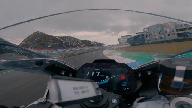 Rosso IV Corsa x BMW S1000RR (WET) 2:28 at Pirelli Trackday Assen смотреть онлайн