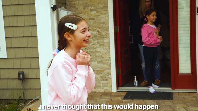 Surprising a Fan Who Lost Her Father *Emotional* (ft Sofie Dossi) смотреть онлайн