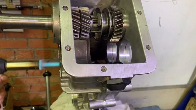 Сборка КПП (transmission) BRP YETI 2! смотреть онлайн