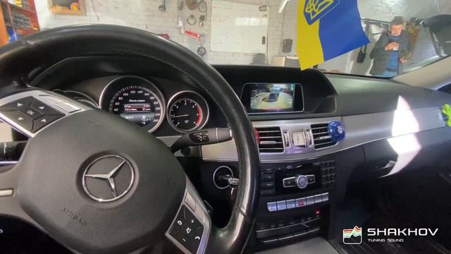 Mercedes W212 CarPlay