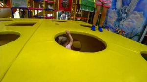 Развлекательный центр для Детей с горками и батутами | Indoor Playground for Kids