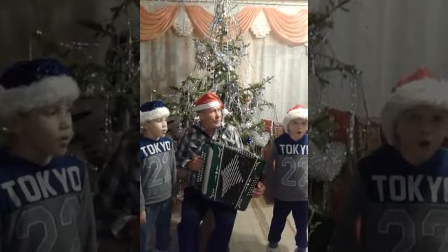 Наше первое видео песня Крокодила Гены. смотреть онлайн