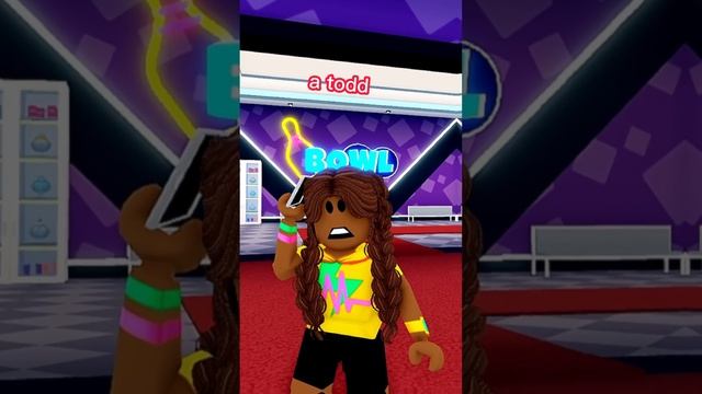 Toddler loses Ball at the Bowling Alley .. #livetopia #roblox смотреть онлайн